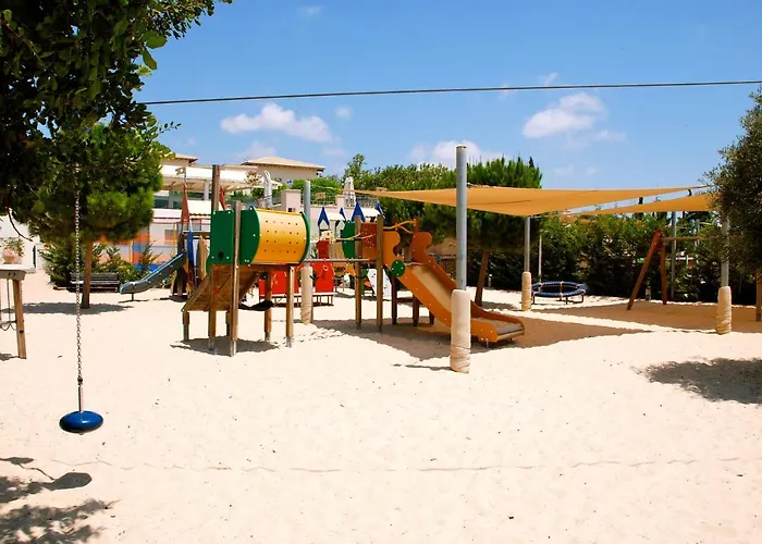 2 Bedroom Avdimou With Stunning Sea Views, Aphrodite Hills Apartamento