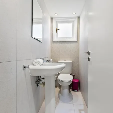 2 Bedroom Avdimou With Stunning Sea Views, Aphrodite Hills Апартаменты *