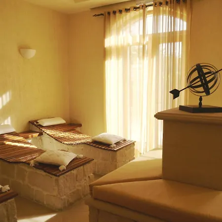 아파트 2 Bedroom Avdimou With Stunning Sea Views, Aphrodite Hills 코우클리아