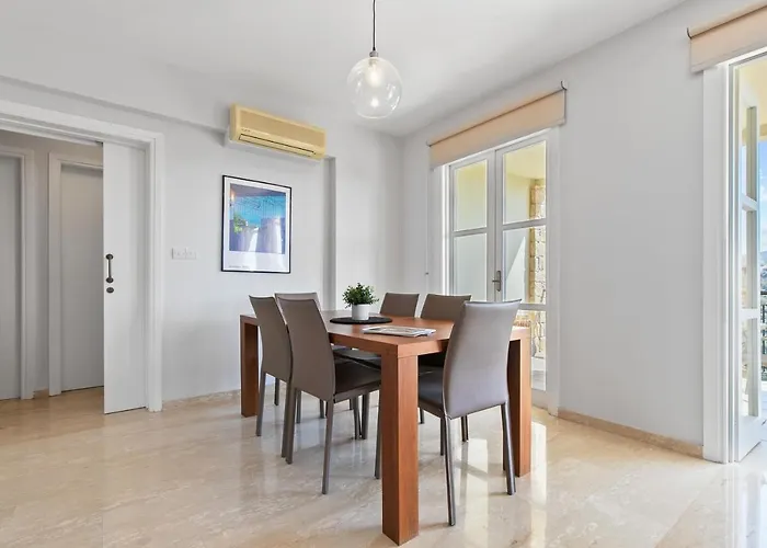 Apartmán 2 Bedroom Avdimou With Stunning Sea Views, Aphrodite Hills *